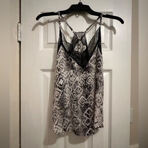 Stylish Black and White Snake Print Women's Top